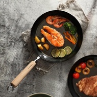 【日本霜山】日本製木柄窒化鐵煎鍋/平底鍋(IH爐可用)-26cm