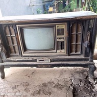Tv jadul barang antik tv Sharp jadul dengan satu set dengan meja tv