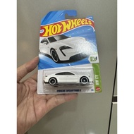 Hot Wheels PORSCHE TAYCAN TURBO S