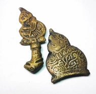 Keris Semar Mesem Koleksi Antik Unik dengan ukiran detail dan desain tradisional.