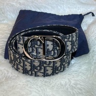 🔥 雙11全面開搶・全館折扣限時開啟！【DIOR 迪奧】經典CD LOGO Oblique緹花帆布牛皮皮帶 銀釦(下單前須先私訊)