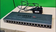 [二手] Netgear 16-port Switch 交換器 GS116Ev2