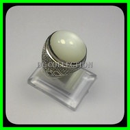 BATU CINCIN MOONSTONE CAT S EYE