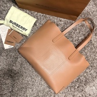 BURBERRY TOTE BAG 牛皮 TB LOGO 肩背包