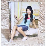 MILEY CYRUS BOOK HARDBOUND HANNAH MONTANA