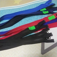 zip jaket brand YKK ikut saiz