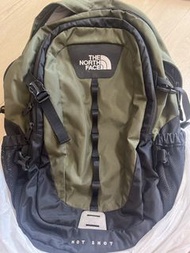 The North Face Hot Shot 背囊