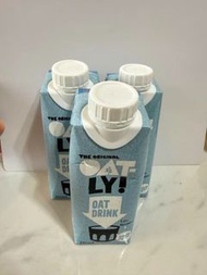 Oatly milk 250ml  x 3枝