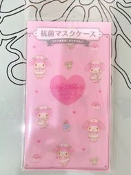 全新未拆封正品sanrio hello kitty  家族 melody  美樂蒂 口罩收納夾