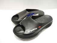 KangaROOS 美國袋鼠鞋~男款 VOYAGE 2 一體成形防水 高緩衝 休閒拖鞋 運動拖鞋[KM41380]黑