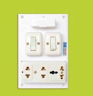 Bảng điện 1 cầu chì 2 công tắc 1 ổ cắm Sopoka - Điện Việt