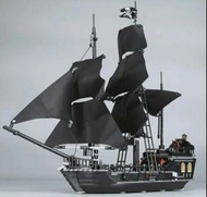 Pirates of the Caribbean 804pcs Black Pearl Ship model, 加勒比海盜804件黑珍珠號船模型，non lego bricks 非樂高積木