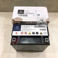 Battery Starter Aux Battery Mercedes W166 W221 W212 W211 a0009829308