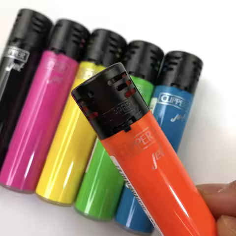 Cheap Clipper Lighter, Windproof Red Flame Cigarette Lighter Refillable Butane Gas Lighter with Fant