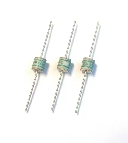 5PCS/Lot Ceramic Gas Discharge Tube Surge Protective Device 8X8MM 8*8mm A71-H16X 1600V A7-H20X 2000V