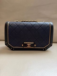 chanel 香奈兒 24開 琺瑯扣口蓋鏈條包 21.5cm
