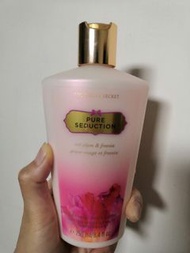 減價清貨—全新Victoria's Secret花香滋潤身體乳250ml