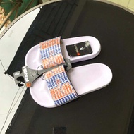 รองเท้าแตะชายหาดลำลองสำหรับผู้ชายAND1 ขนาดใหญ่ รองเท้าแตะกลางแจ้งแบบสวมสบาย น้ำหนักเบา กันลื่น รองเท