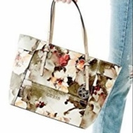 🔥OFFER🔥GUESS TOTE BAG azG-1010-1