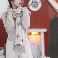 [六色] LOUIS VUITTON LV Reykjavik Scarf 100% Cashmere 羊絨 頸巾 圍巾  黑色 米色 粉色 棕色 紅色 M71040 M76067 M75505 M7