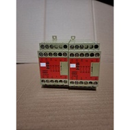 Omron G9SA-301 AC/DC24 Safety Relay Unit