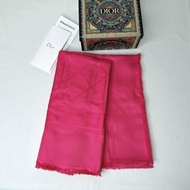 DIOR 藤格紋真絲混羊毛披肩