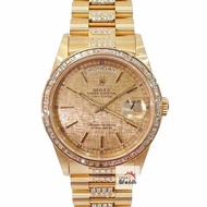 【大眾名錶】ROLEX 勞力士18238 Day-Date 蠔式18K 精鑲方鑽鑽圈 精鑲鑽帶 金色布紋T柱面盤 底蓋貼紙 大眾名錶G261