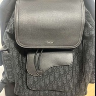 Dior Saddle 翻蓋後背包