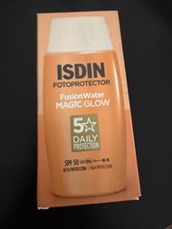 ISDIN FusionWater Magic Glow SPF50 防曬