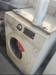 Haier 海爾前置式洗衣機