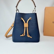 LV EPI NEONOE BB水桶包