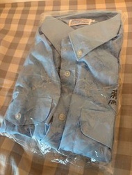 新巴制服