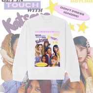 เสื้อสเวตเตอร์คอกลมสไตล์นิตยสารย้อนยุคสีดำ/ขาวของวง Katseye Girl Group สำหรับผู้หญิง #2