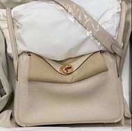 Hermes Lindy 26cm 奶昔白 金扣