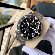 Tudor Biwan is equipped with 41 mm automatic zafiro altogether