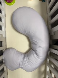 Hugsie 涼感孕婦月亮枕