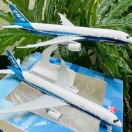 BOEING B787-8 DREAMLINER METAL MODEL (1:400) FULLBOX BODY WHEELS - PREMIUM VERSION