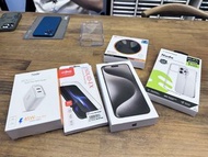 附送手機保險 摔機免費修 Apple iPhone 15 Pro Max 整新  電池健康100 電池循環次數0 附多個保護殼  容量：256GB  顏色：原色鈦  2024/09/21，於高雄漢神巨