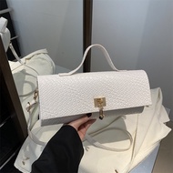 Fashionable Exquisite Woven 0 Solid Color Casual Lock Large Capacity Western Style Horizontal Cross-