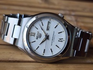 นาฬิกา Seiko Men's Watch Automatic 7S26 datejust Style หน้าขาว dial see through case back (second hands)