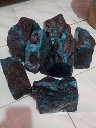 bongkahan batu bacan doko asli ternate