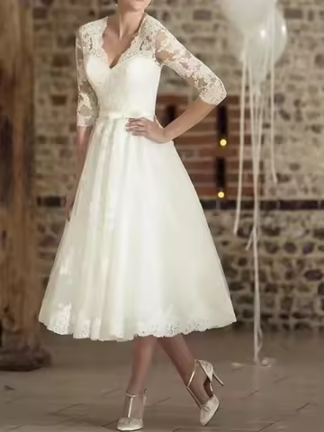 Vintage A-Line Wedding Dress 1940s Style V Neck Tea-Length Lace Covered Button Bridal Bride Gown Wom