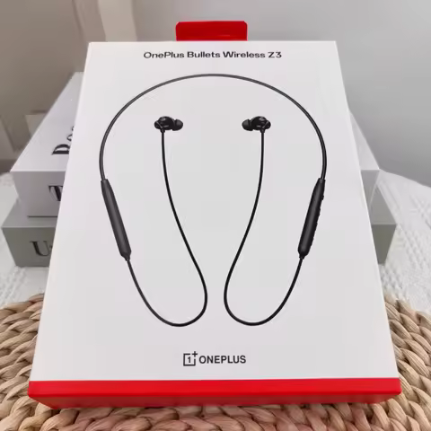 OnePlus Bullets Wireless Z3 Neckband Bluetooth Earphones Magnetic Wireless Headset 12.4mm Bass Drive