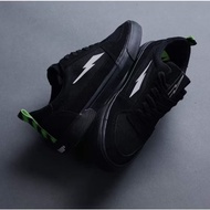 VLTR+ Black Sneakers size UK6