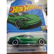 Hotwheels porsche taycan turbo s