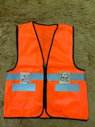 D-Box，Reflective Vest เสื้อจราจร  เสื้อกั๊กจราจร  เสื้อกั๊กสะท้อนแสง  เสื้อกั๊กสะท้อนแสงความปลอดภัยเสื้อกั๊กสะท้อนแสงเห็นได้ชัด Traffic Construction ชุดปั่นจักรยาน safety vest