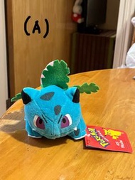 (A) Ivysaur 吊飾（$38）；（B) 啾啾妹/警犬（價錢圖示）；（C) Disney PIXAR Forky 聲控跳舞公仔（$128）；（D) 狐狸頭扭蛋（$18）;（E) 海賊王公仔（$2