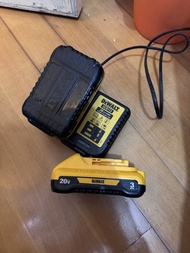 DeWalt DCB113充電器加 20V 3Ah 電池