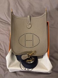 🎠✨Hermes Mini Evelyne 大象灰 金扣✨🎠