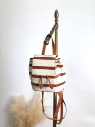 【 日本直送 名牌中古包 】CELINE  સેલિન મકાડમ બેકપેક સફેદ લોગો પીવીસી ચામડું પટ્ટાવાળી બેકપેક વિન્ટેજ zpxaay